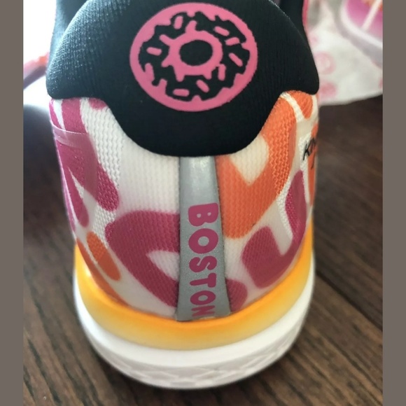Dunkin Donuts Saucony size 7 sneaker rare - Picture 4 of 8